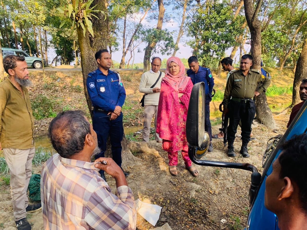 বিয়ানীবাজারে জমির মাটি কর্তনের বিরুদ্ধে ভ্রাম্যমাণ আদালতের অভিযান, জরিমানা আড়াই লাখ