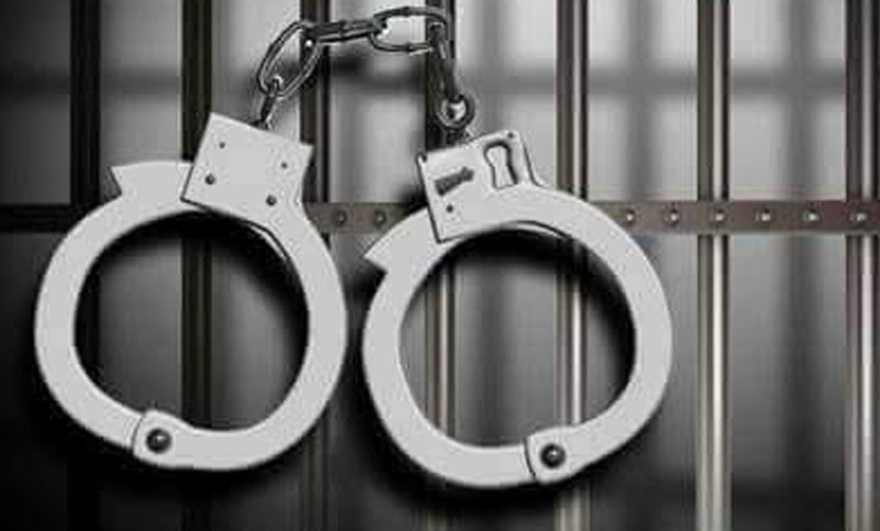 ধুনট সোনালী ব্যাংকের ভেতর টাকা খোয়ালেন আরো এক গ্রাহক