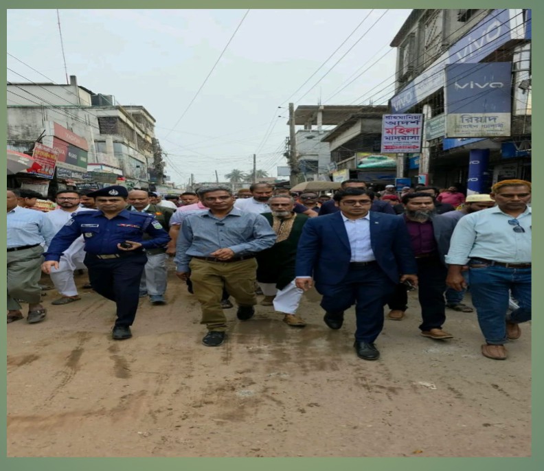 পবিত্র রমজান উপলক্ষে গফরগাঁও বাজার পরিদর্শনে আখতারুজ্জামান বাচ্চু,এমপি