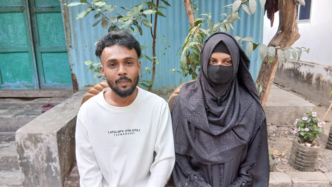 প্রেমের টানে শ্রীলঙ্কান তরুণী দাগনভূঞাতে