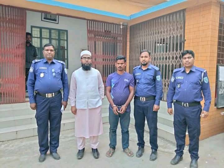 কুলিক নদী থেকে বালু উত্তোলন, ১ জনকে জেল 