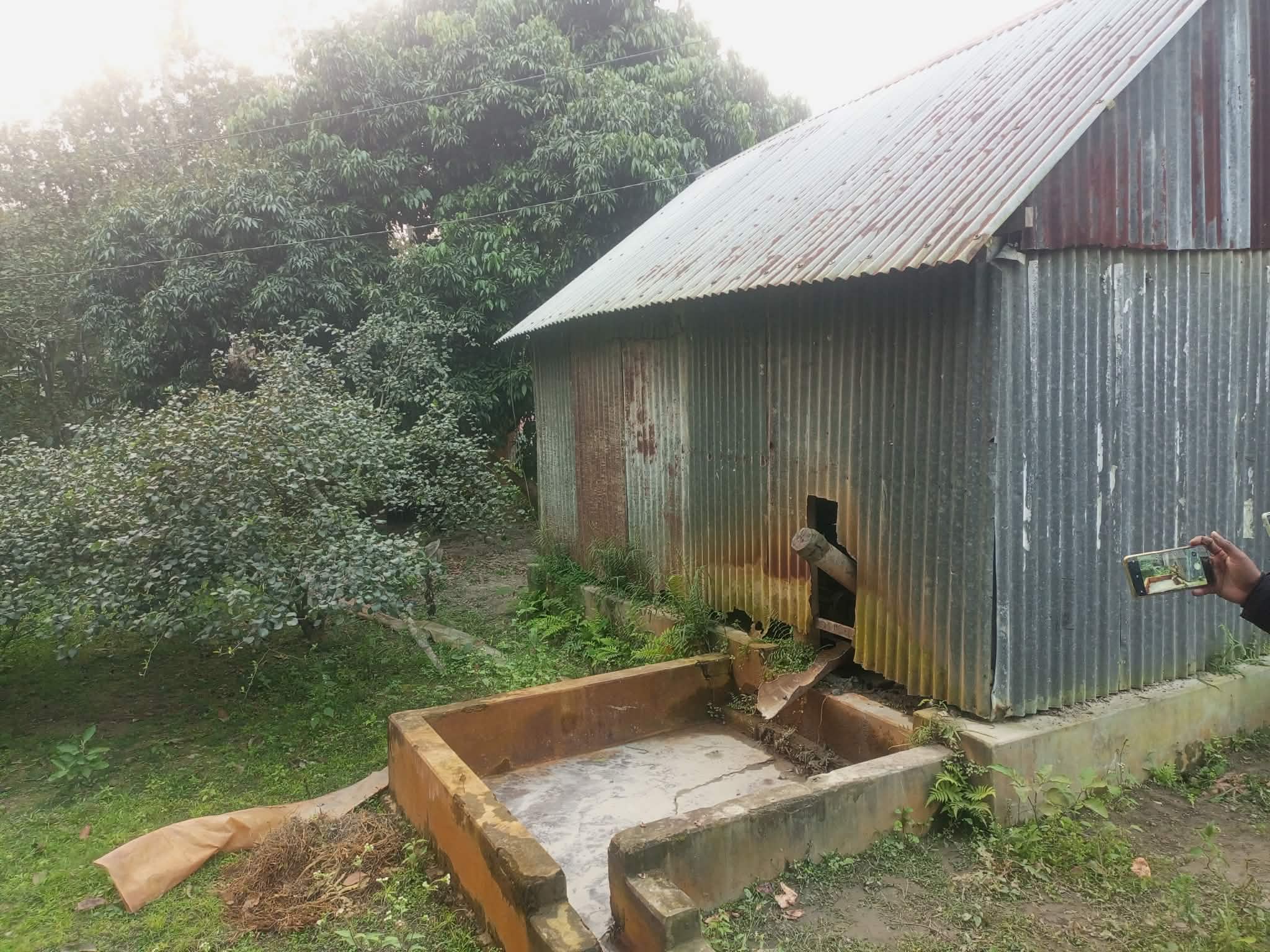 সরিষাবাড়ীতে সেচ পাম্পে বিদ্যুৎ সংযোগ দিতে গিয়ে স্কুল শিক্ষকের মৃত্যু