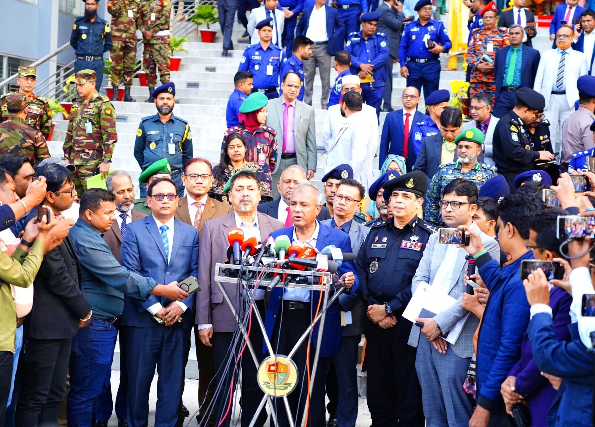মব ভায়োলেন্স বলে কিছু নেই, নির্বাচন হবে সম্পূর্ণ শান্তিপূর্ণ: স্বরাষ্ট্র উপদেষ্টা