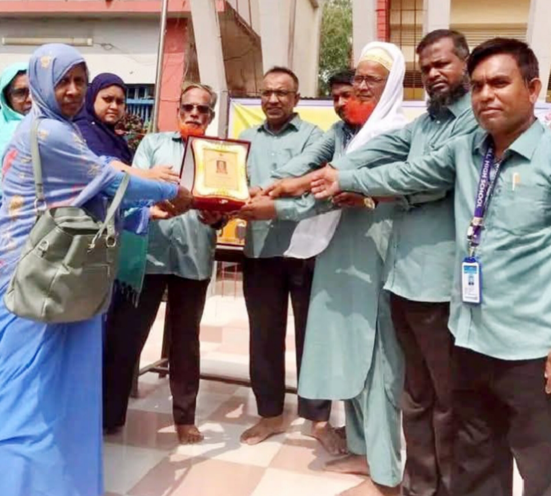 কাজিপুরে শ্রেষ্ঠ প্রধান শিক্ষক হলেন আব্দুল  লতিফ,প্রতিষ্ঠান শিমুলদাইড় উচ্চ বিদ্যালয়