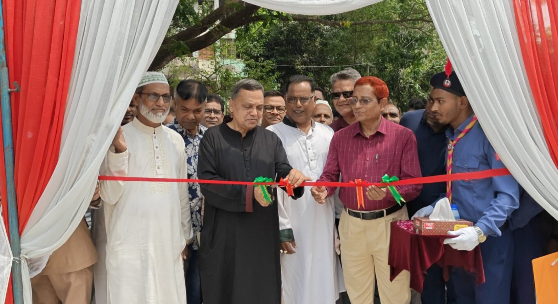 কাজিপুরে কলেজ ছাত্রাবাসের উদ্বোধনী অনুষ্ঠানে এমপি সেলিম রেজা