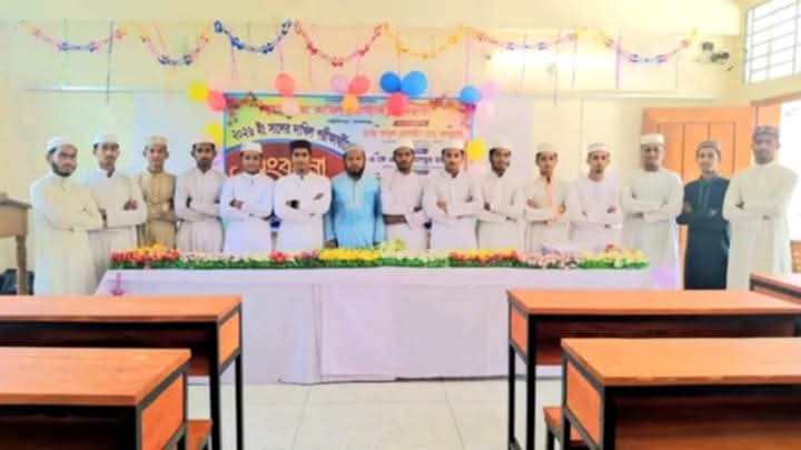 দাখিল পরীক্ষার্থীদের পাশে ইসলামী ছাত্র আন্দোলন পাদ্রিশিবপুর ইউনিয়ন শাখা