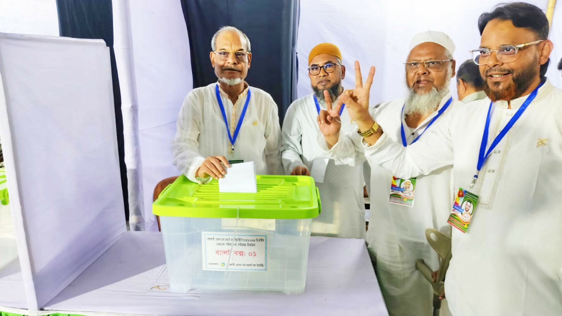 নেতৃত্ব নির্বাচনে ভোটযুদ্ধ: ৪৬ প্রার্থীর লড়াইয়ে জমে উঠেছে রাজশাহী চেম্বারে ভোট