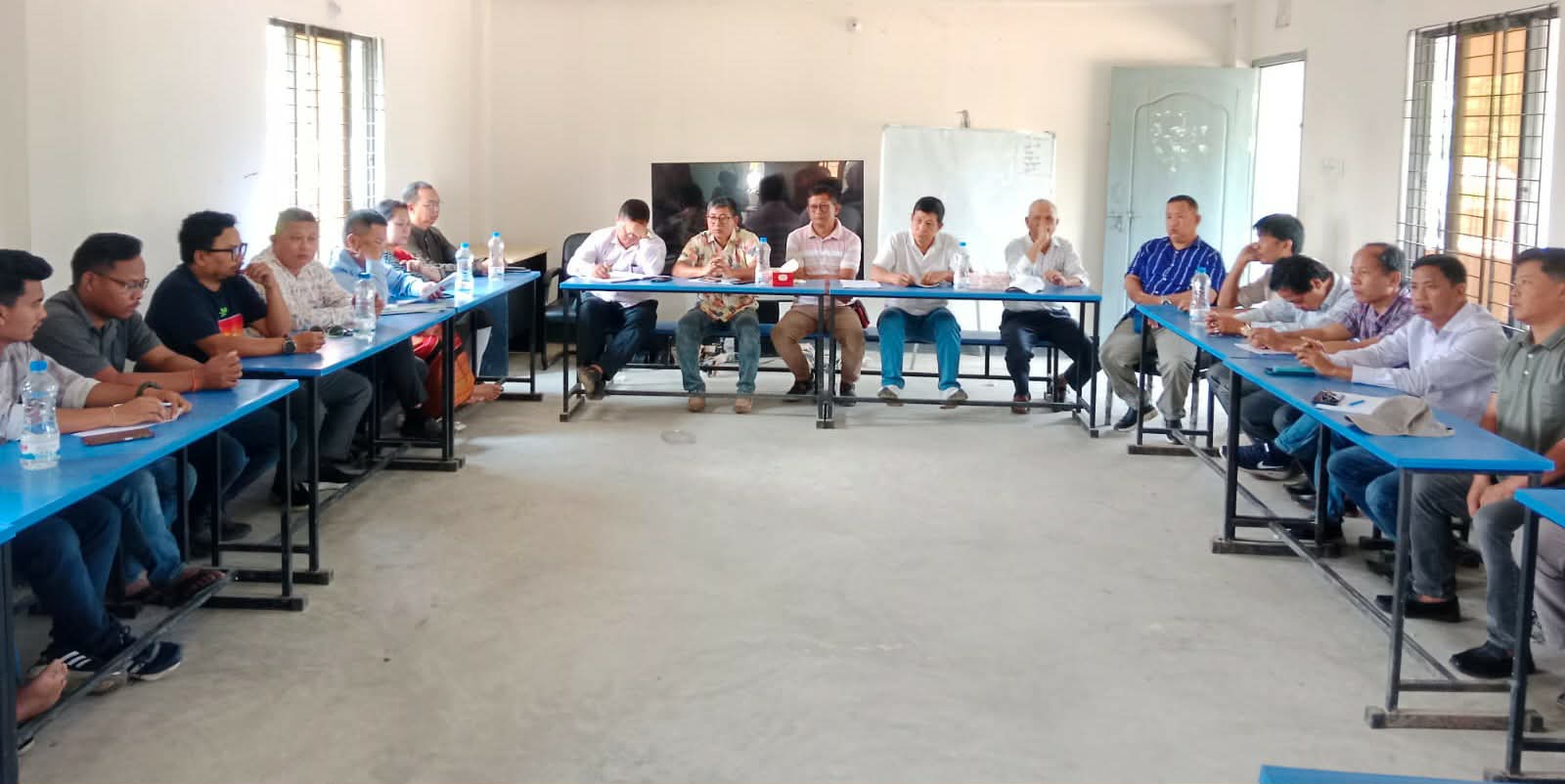 বান্দরবানের রোয়াংছড়িতে এবারে নানা আয়োজনে তঞ্চঙ্গ্যা জাতির কেন্দ্রীয় বিষু উৎসব অনুষ্ঠিত হচ্ছে 