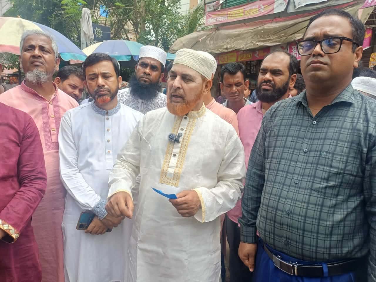 উল্লাপাড়ায় চাঁদাবাজি বন্ধে হুশিয়ারী দিলেন সংসদ সদস্য