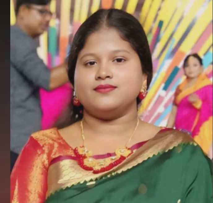 নিজ জেলার সর্বস্তরে বিনা-খরচে সংগীত পরিবেশন করছেন বিটিভি ও বেতারের সংগীতশিল্পী বাউল ছালমা-